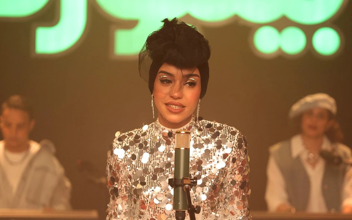 جلسات بيلبورد عربية - زينة عماد